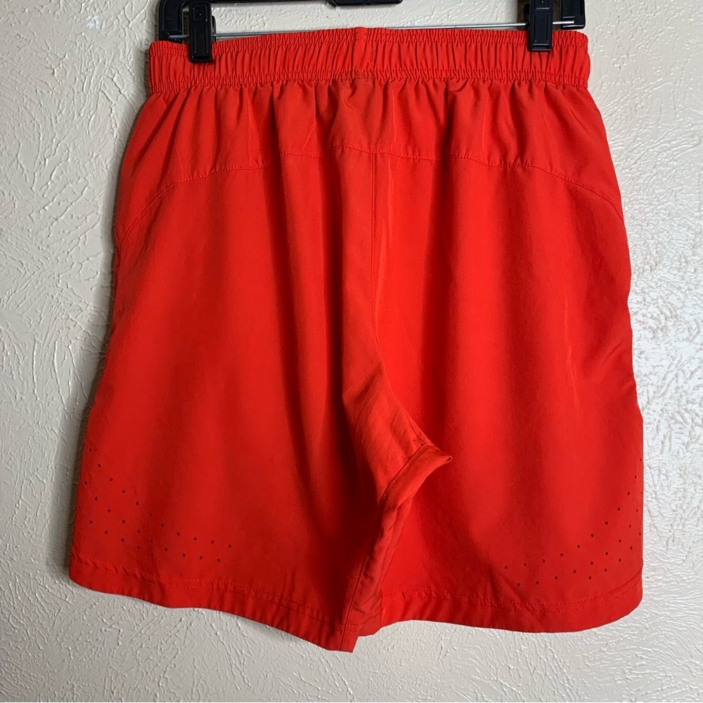 Zyia‎ mens Red Shorts - Picture 4 of 6